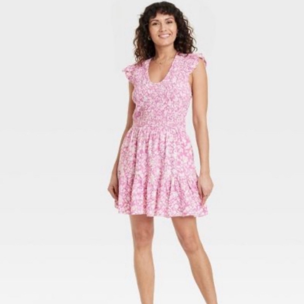 Universal Thread Floral Pink White Dress Women's Size Small Smocked Waist Midi 💚